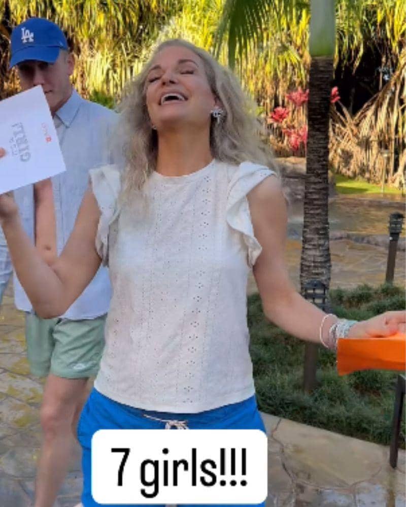 Instagram.com/vintagevsvogue